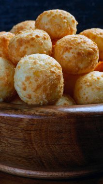 Brezilya yemeği, Minas Gerais 'den geleneksel peynirli ekmek - Pao de queijo