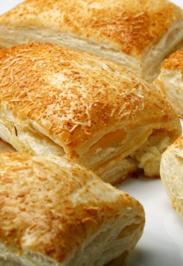 Doldurulmuş börek, kahvaltı yemeği.