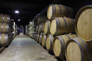 Bağ ve ahşap varil