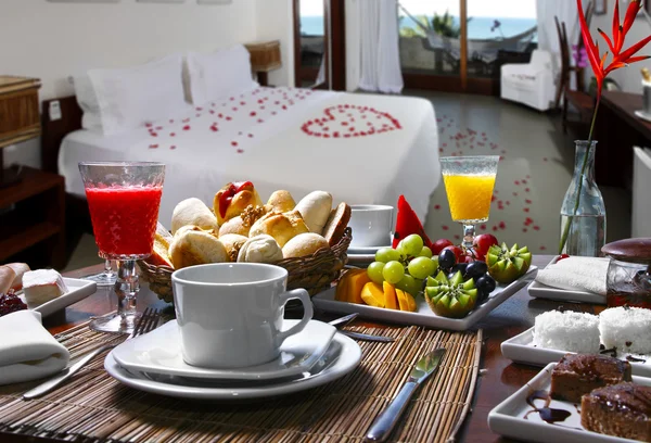 Πρωινό στο δωμάτιο του ξενοδοχείου — Φωτογραφία Αρχείου