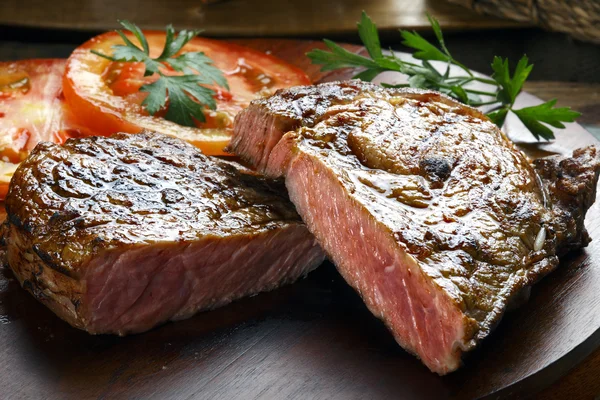 Carne de res a la parrilla — Foto de Stock