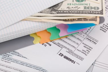 Para vergi formu arka plan üzerinde