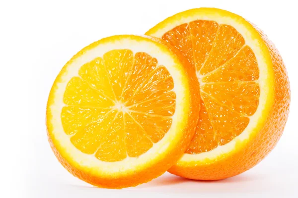 흰색 바탕에 오렌지의 반 — 스톡 사진