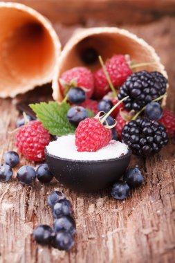 Waffle taze berry meyve ile