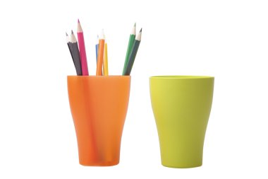 yeşil ve turuncu gözlük renkli kalemler