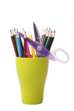 Yeşil cam renkli kalemler