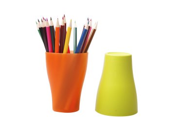 yeşil ve turuncu gözlük renkli kalemler