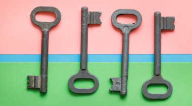 Simetrik anahtarlar düzenlenmiş