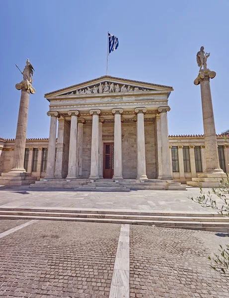 Athene, de nationale academie neoklassieke gevel — Stockfoto