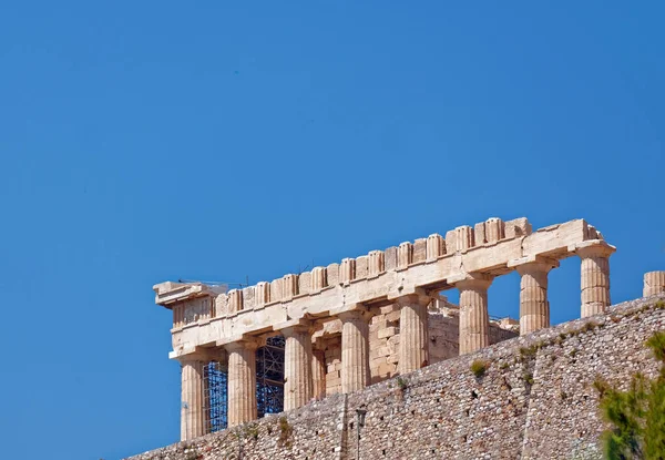 Αθήνα Ελλάδα Παρθενώνας Αρχαίος Ελληνικός Ναός Λόφο Ακρόπολης Γαλάζιος Ουρανός — Φωτογραφία Αρχείου