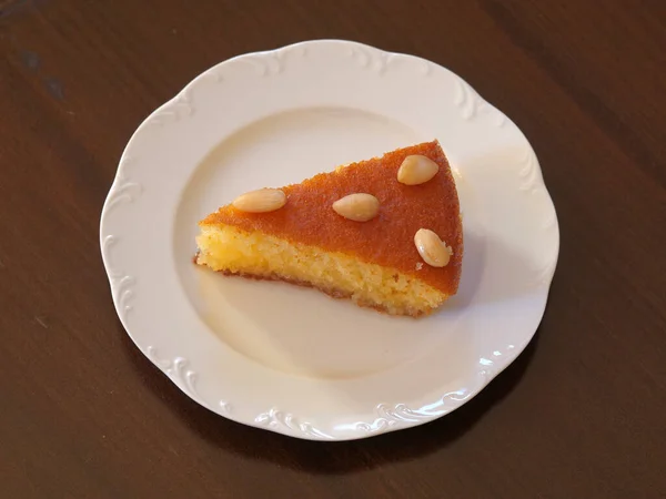 Ravani Traditional Greek Christmas Gourmet Semolina Cake Almonds Honey Syrup — Stock Photo, Image
