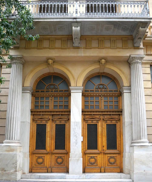 Duas Portas Duplas Madeira Maciça Vintage Centro Atenas Grécia — Fotografia de Stock