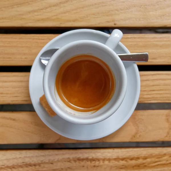 Heißen Italienischen Espresso Kaffee Auf Holztischhintergrund — Stockfoto