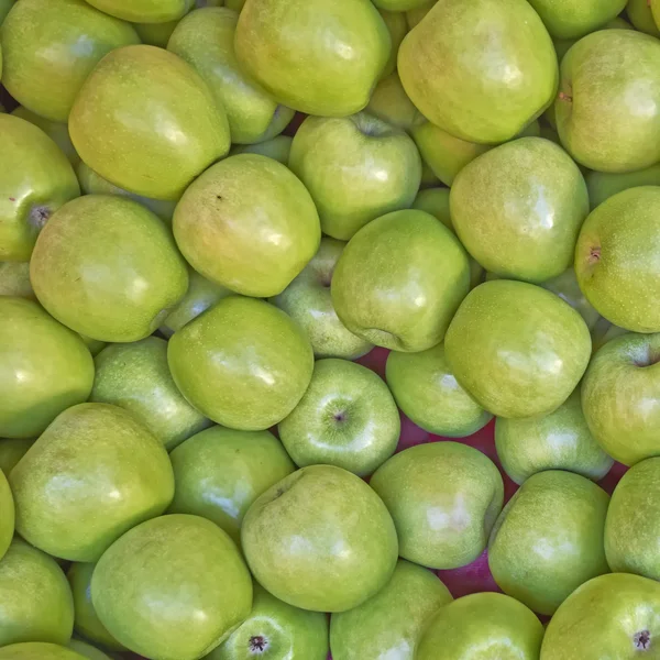 Φρέσκα πράσινα μήλα προς πώληση — Φωτογραφία Αρχείου