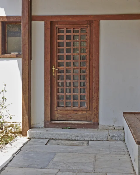 Porte en bois massif, Athènes Grèce — Photo