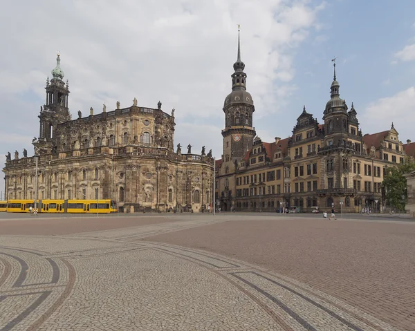 Catholic Church and Dresden Castle, Germany — Stock Photo, Image