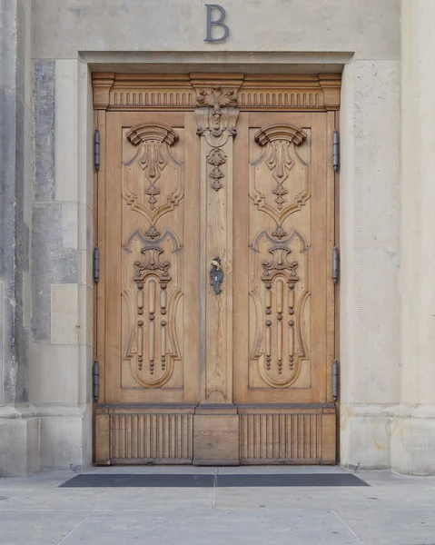 Holztür, Dresden, Sachsen Deutschland — Stockfoto