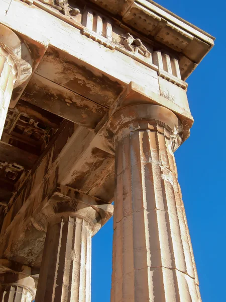 Templo de Hefesto bajo la Acrópolis de Atenas, Grecia — Foto de Stock