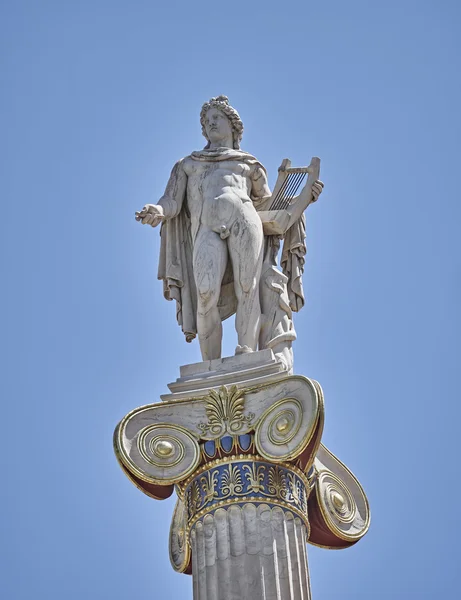 Apollo de oude god van de schone kunsten standbeeld — Stockfoto