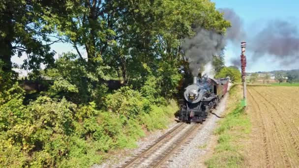 Strasburg Pennsylvania October 2020 Higher Angle View Approaching Steam Engine — Stock Video