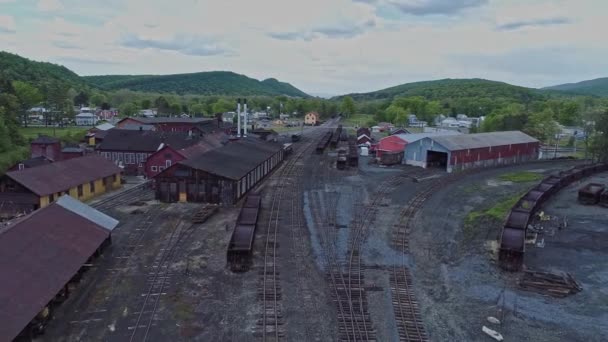 Aerial View Abandoned Narrow Gauge Coal Rail Road Rusting Hoppers — Stock Video