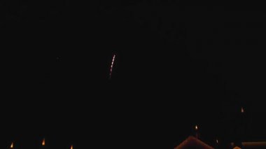 Sessiz Bir Gece 'de Çoklu Havai fişek Patlayıcı ve Görüntü