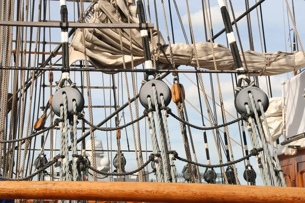 Mast en tuigage — Stockfoto