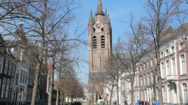オランダ デルフトの教会塔 — ストック動画