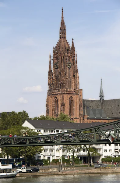 Toren van de kathedraal van Frankfurt, Duitsland — Stockfoto