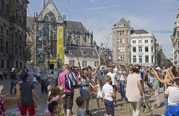 Amsterdam'da sabun kabarcıkları — Stok fotoğraf