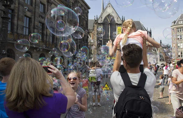 Tvål bubblor i Amsterdam — Stockfoto