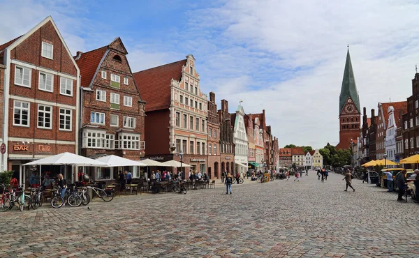 Luneburg Alemania Julio 2019 Edificios Históricos Torre Iglesia Johannis Personas — Foto de Stock