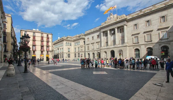 Barcelona España Mayo 2015 Los Turistas Caminan Por Placa Sant — Foto de Stock
