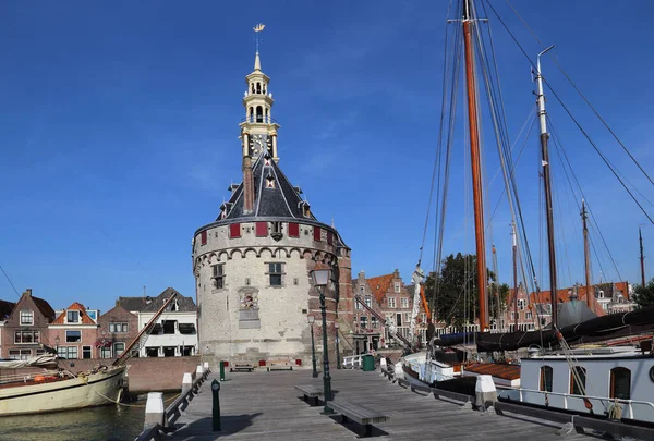 Torre Embarcadero Con Barcos Históricos Antiguo Puerto Hoorn Holanda — Foto de Stock