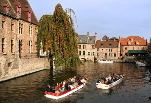 Touristes à Bruges — Photo