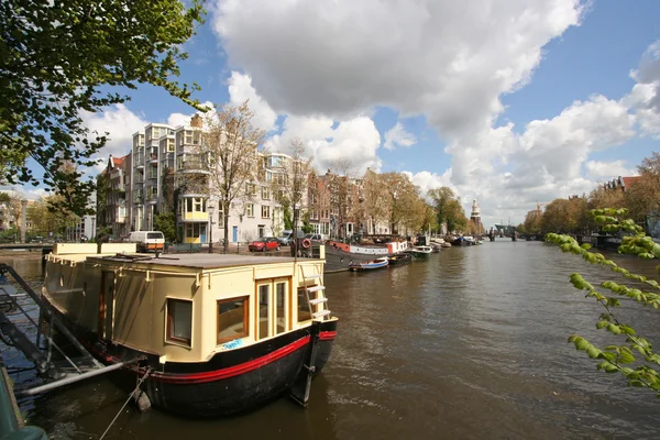 Amsterdam houseboat — Zdjęcie stockowe