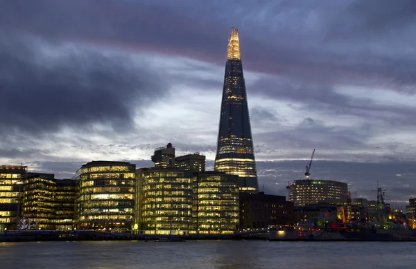 The Shard in London at dusk — Stock Photo, Image