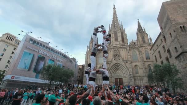 Castellers w katedrze Barcelona, Hiszpania — Wideo stockowe