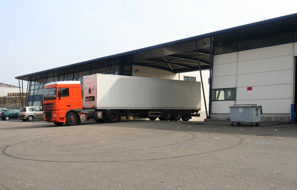 Loaded Truck leaving Factory — Stock Photo, Image