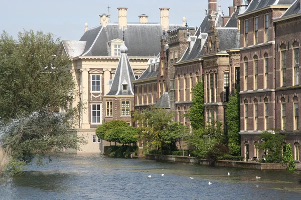 Parlamento holandês no Binnenhof em Haia — Fotografia de Stock