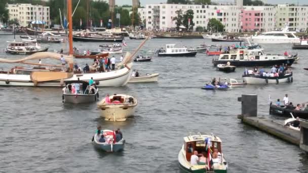 Yelkenli tekneler yelken Amsterdam Hollanda — Stok video