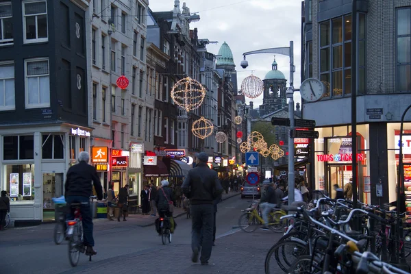 Amsterdam rua comercial — Fotografia de Stock