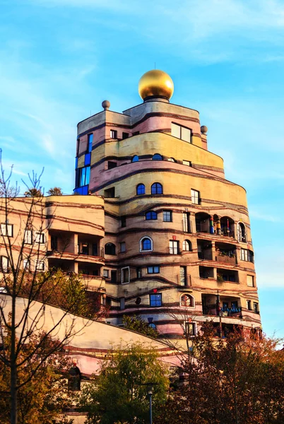 La vista de la casa de Hundertwasser en Darmstadt —  Fotos de Stock