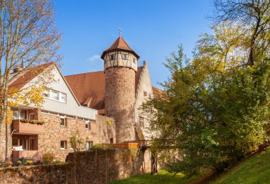 Eski şehir güzel sonbahar renkleri