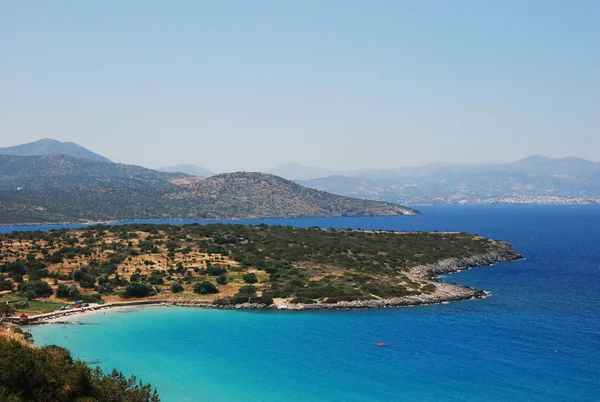 Vista mar com rochas e lagoa. Creta, Grécia — Fotografia de Stock