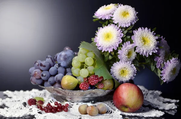 Натюрморт з виноградом Ліцензійні Стокові Фото