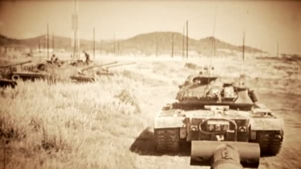 Nas armii czołgów na manewry — Wideo stockowe