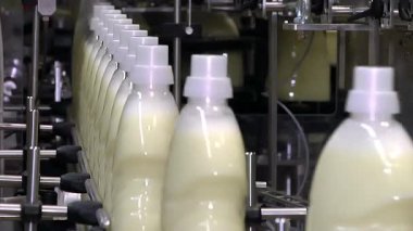 Modern Kimya Fabrikasında Otomatik Deterjan Üretimi