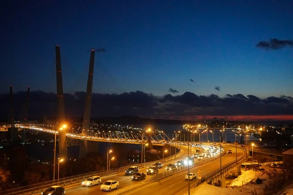 Puente de Zolotoy en Vladivostok Rusia durante la puesta del sol Stock de Foto Stock de fotos Imágenes Stock de fotos — Foto de Stock