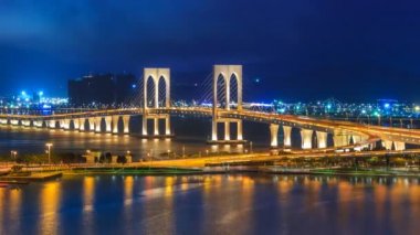 Macau köprü zaman atlamalı gece Cityscape Macau şehir Çin (pan 2 Shot)